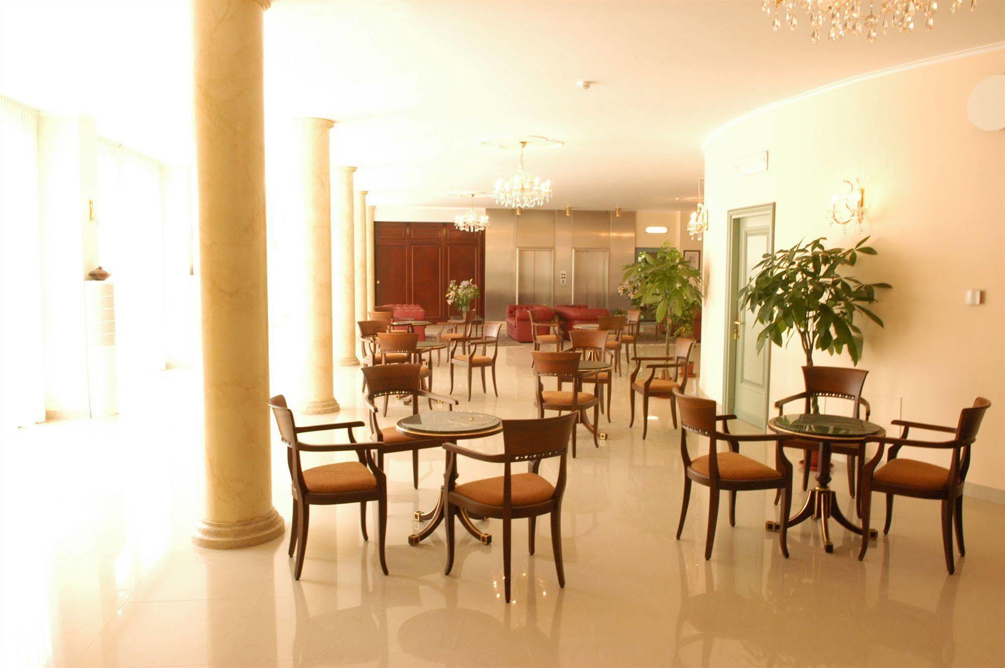 Pilgrim'S Hotel Cicognolo Esterno foto